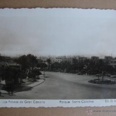 Postales: FOTO ANTIGUA. LAS PALMAS DE GRAN CANARIA. PARQUE DE SANTA CATALINA. AÑO 1955. CON SELLO DE FRANCO. Lote 43554079