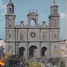 Postales: LAS PALMAS DE GRAN CANARIA, LA CATEDRAL Y LAS ALFOMBRAS DEL CORPUS-CHRISTI – IRIS H.C.461 – S/C. Lote 378980629