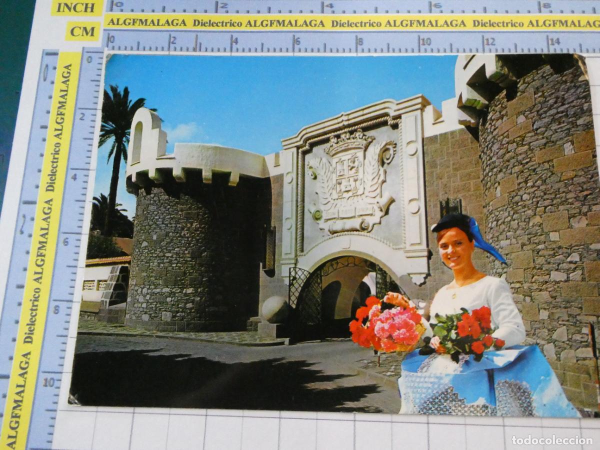 Postales: POSTAL DE GRAN CANARIA. A&Ntilde;O 1973. LAS PALMAS FACHADA PUEBLO CANARIO MUJER TRAJE REGIONAL 1214 . 2969