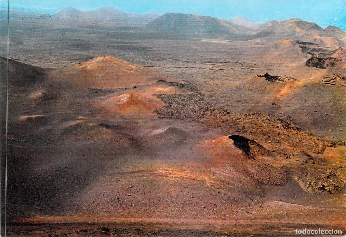 Postales: Postal de Lanzarote Paisaje Lunar de la Isla de los Volcanes