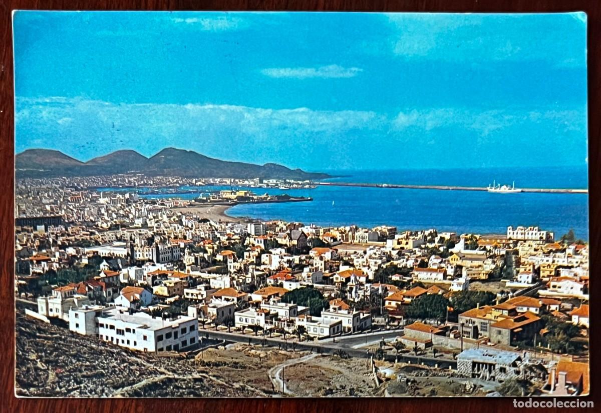 Postales: POSTAL DE GRAN CANARIA. A&Ntilde;O 1955, CIRCULADA. LAS PALMAS, CIUDAD JARD&Iacute;N Y PUERTO. ARTHUR DIXON