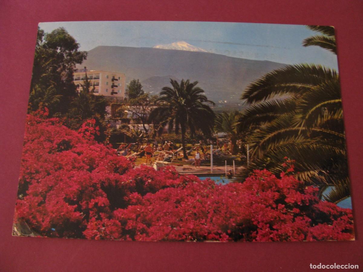 Postales: POSTAL DE TENERIFE. PUERTO DE LA CRUZ. VISTA PARCIAL Y AL FONDO EL TEIDE. GASTEIZ. CIRCULADA 1972