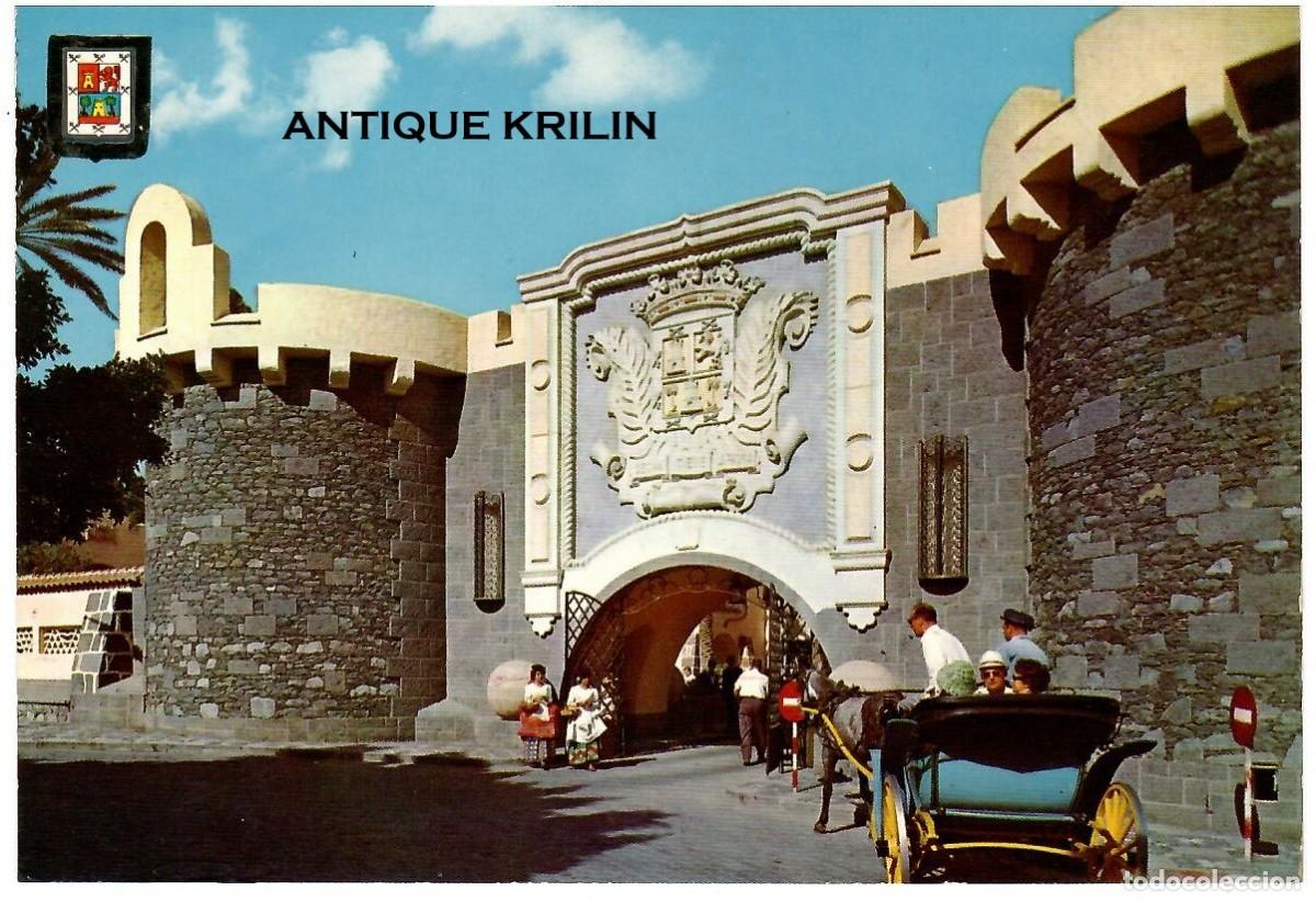 Postales: LAS PALMAS DE GRAN CANARIA N&ordm; 96 ENTRADA PUEBLO CANARIO / ESCUDO DE ORO / SIN FRANQUEAR