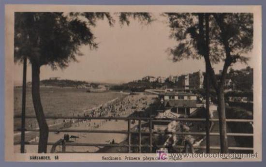 Postales: TARJETA POSTAL DE SANTADER. SARDINERO. PRIMERA PLAYA DESDE PIQUIO. 66. ED. ARRIBAS.