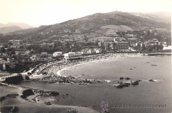 Postales: CASTRO-URDIALES(CANTABRIA).-PANOR&Aacute;MICA DE LA PLAYA