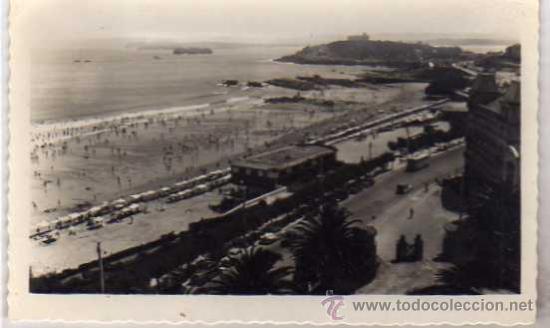 Cartoline: Santander. 155. Sardinero. Primera Playa. Al fondo peninsula de la Magdalena. Arribas.