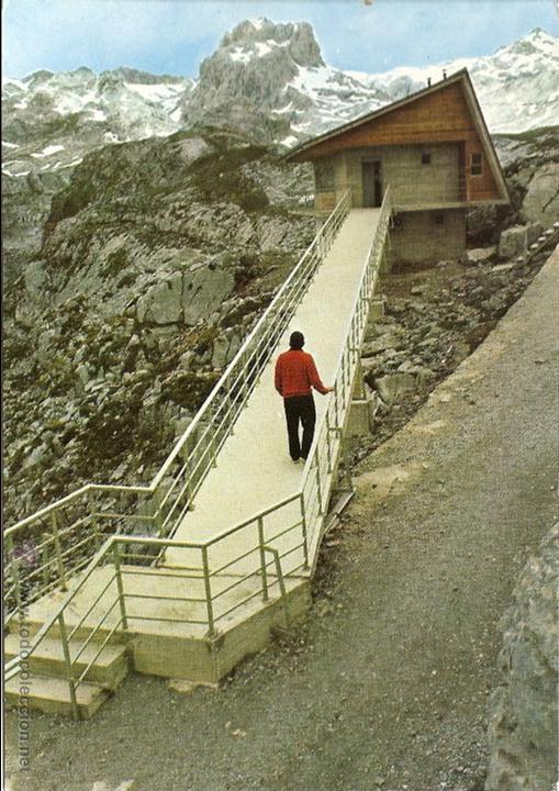 Postales: POSTAL REFUGIO DE LLOROZA, PICOS DE EUROPA -SANTANDER-  , SIN CIRCULAR