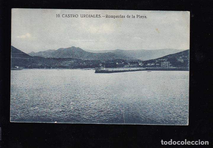 Postales: CASTRO URDIALES (CANTABRIA).- ROMPEOLAS DE LA PLAYA - Foto 1