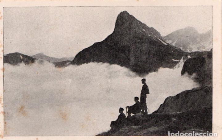 Cartoline: Picos de Europa, El cable y al fondo Pe&ntilde;a Remo&ntilde;a. Cantabria. Eusebio Bustamante