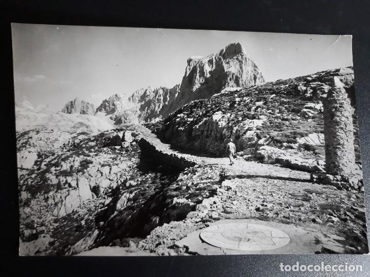 Cartes Postales: Postal libros arte Cantabria Espinama regreso del cable al fondo Pe&ntilde;a vieia Sicilia
