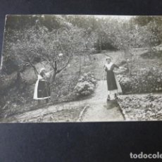 Postales: TORRES TORRELAVEGA CANTABRIA MARGARITA Y MARIA EN TRAJE DE CAMPESINA 1919 POSTAL FOTOGRAFICA . Lote 154309830