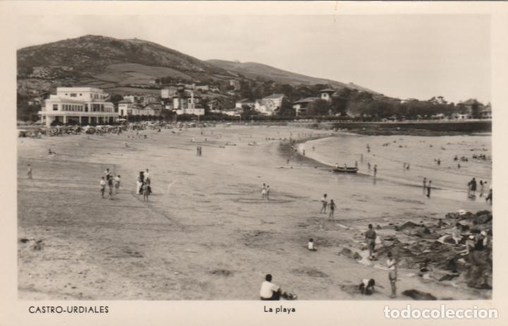 Postales: CASTRO -URDIALES. La playa - Foto 1