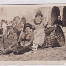 Postales: POSTAL FOTOGRÁFICA BAÑISTAS EN LA PLAYA DE SANTANDER 1918. SIN CIRCULAR. NO FIGURA FOTÓGRAFO. Lote 366281371