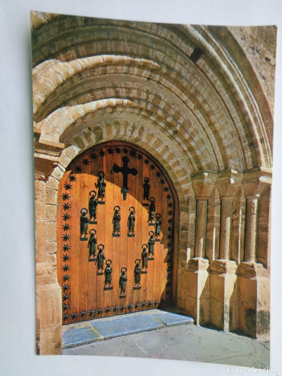 Postales: POSTAL DEL MONASTERIO DE SANTO TORIBIO ( SANTANDER ): PUERTA DEL PERDON - Foto 1