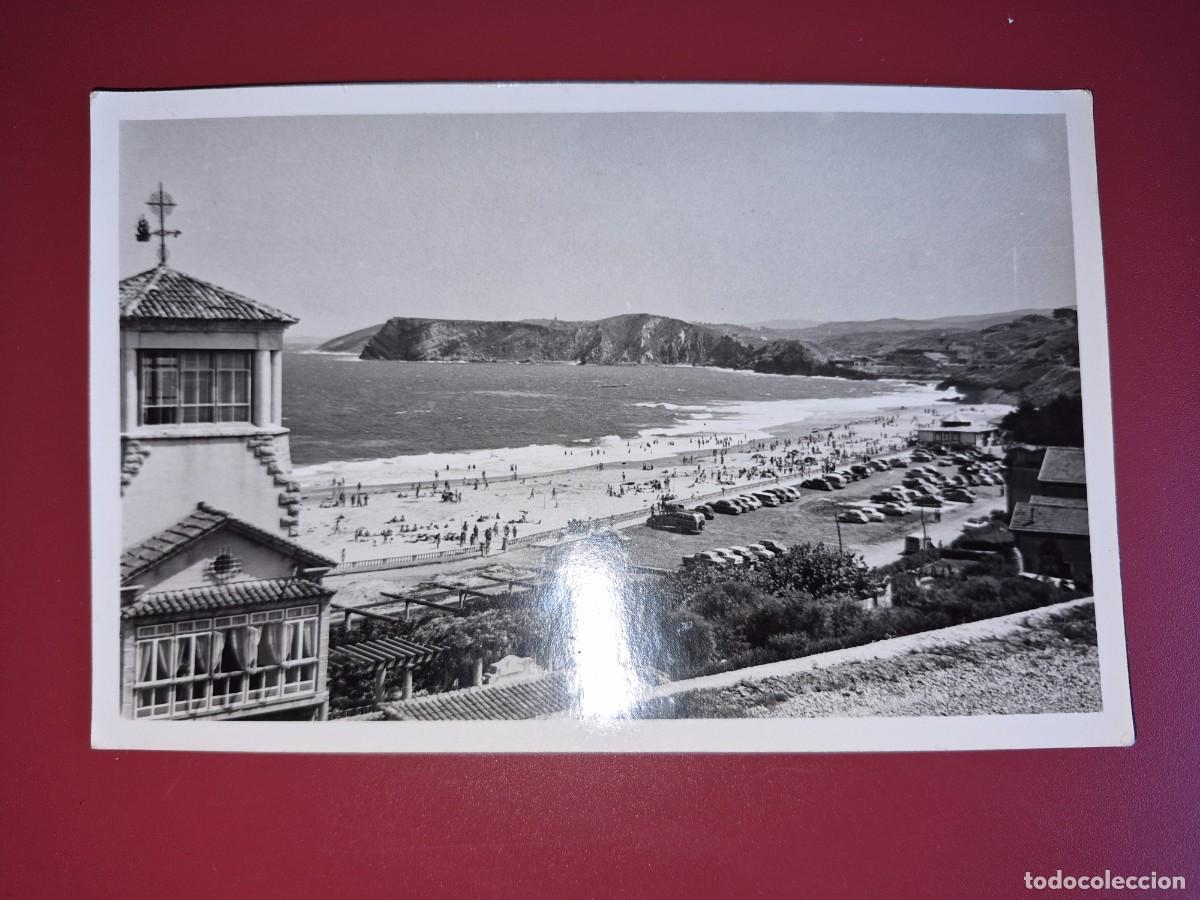 Postales: Postal en B/N de la playa de Comillas - Foto 1