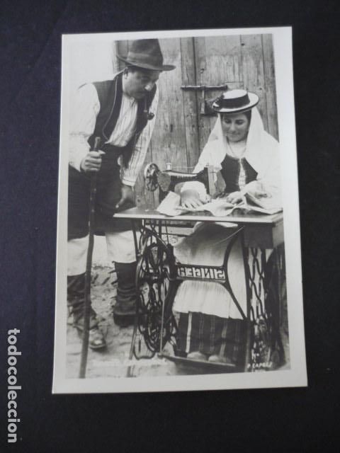 Postkarten: TENERIFE CAMPESINOS MUJER COSIENDO CON MAQUINA DE COSER SINGER POSTAL FOTOGRAFICA