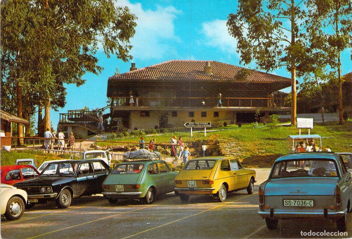 Postales: Postal Santillana del Mar - Museo de Altamira y Coches de &Eacute;poca