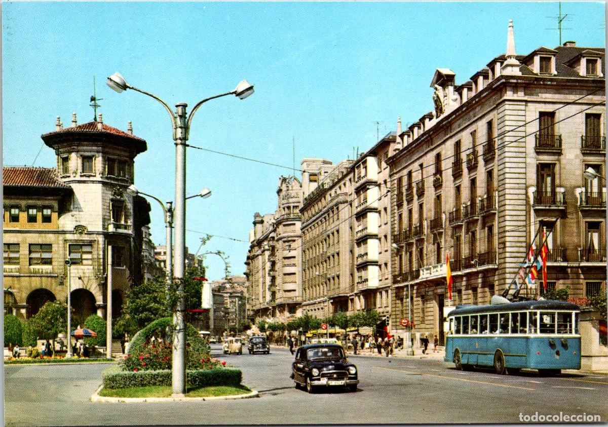 Postales: Santander - Avenida de Calvo Sotelo - Garc&iacute;a Garrabella 29 - 148x103mm -Troleb&uacute;s Engalanado-Triciclo