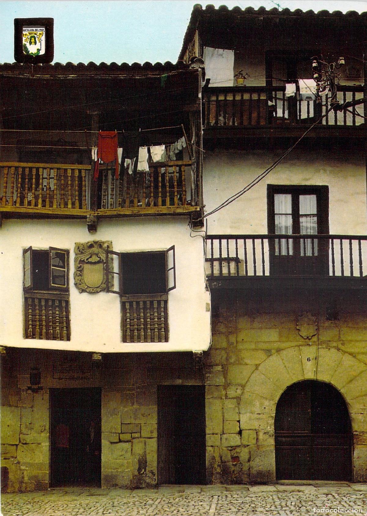 Postales: Postal de Santillana del Mar con Calle T&iacute;pica y Balcones
