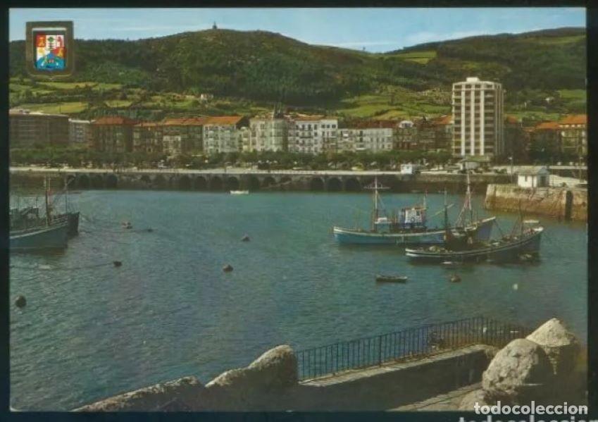 Postais: Castro Urdiales. *Vista general del Puerto* Ed. Fisa n&ordm; 13. Nueva.