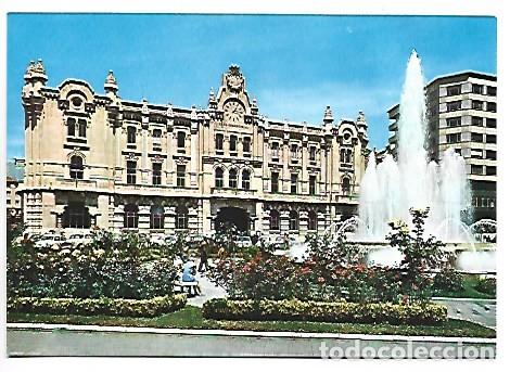 Postales: JARDINES DEL GENERALISIMO Y AYUNTAMIENTO.- SANTANDER