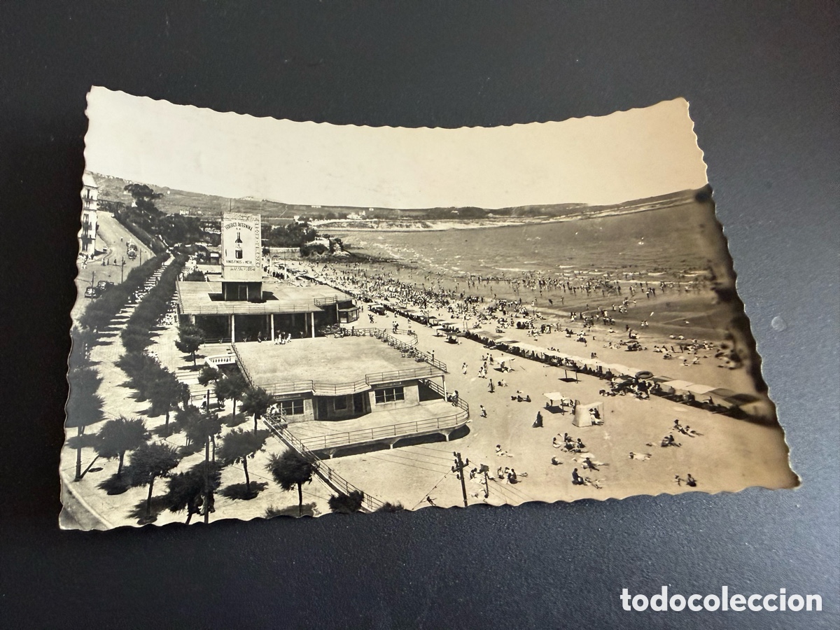 Postales: Postal. SANTANDER. 73- El Sardinero. Primera playa al fondo cabo mayor