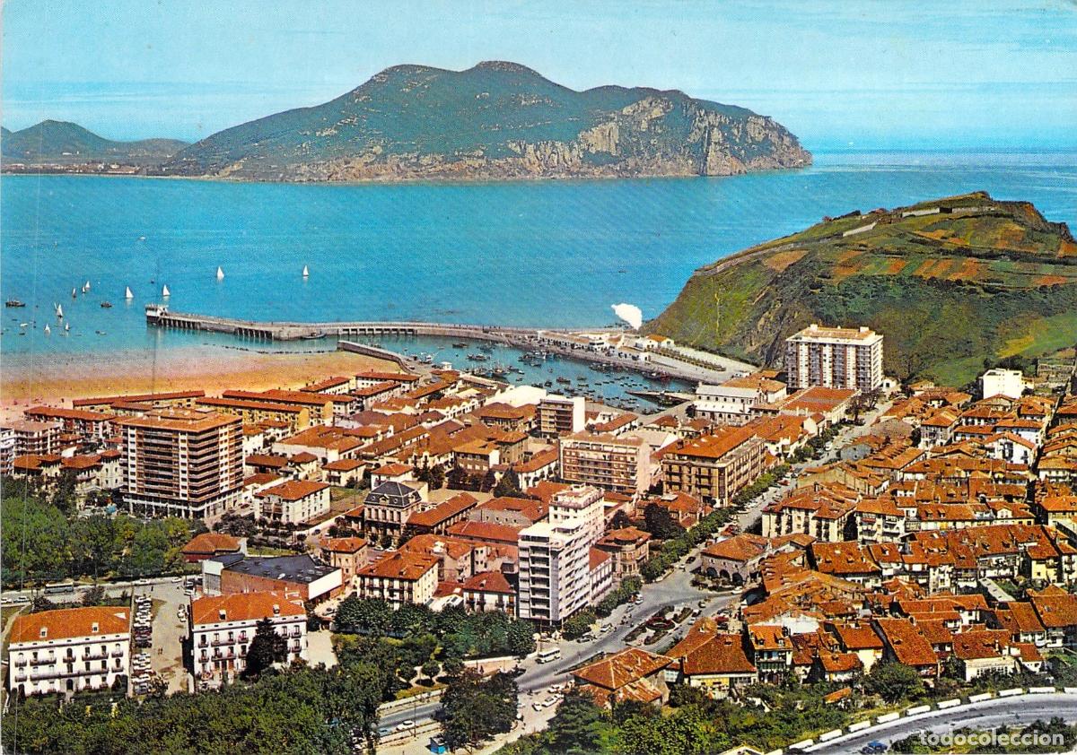 Postales: Postal de la vista parcial de Laredo con puerto y playa