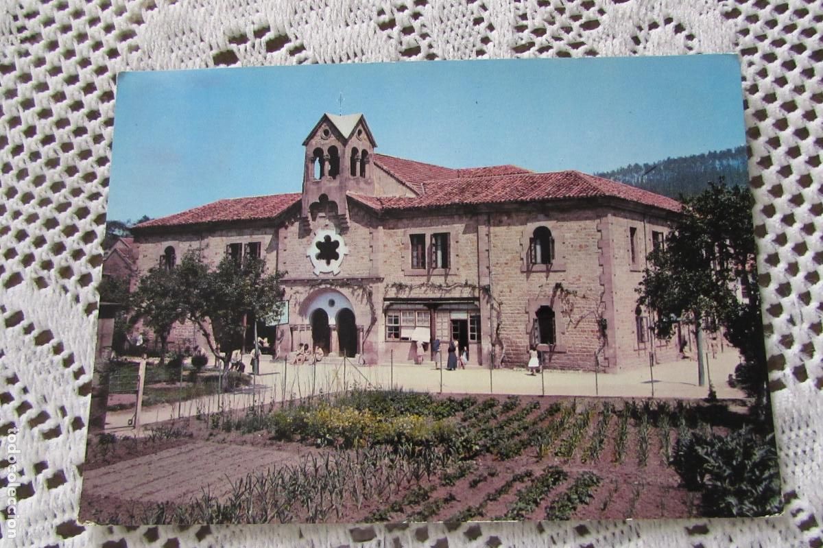 Postales: CABEZON DE LA SAL COLEGIO SAGRADO CORAZ&Oacute;N FCO GONZALEZ 2001 ESCRITA