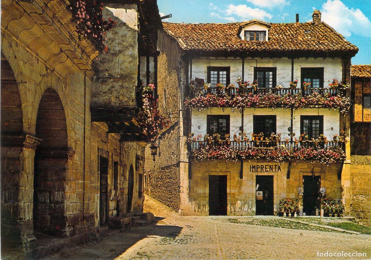Postales: Postal de Santillana del Mar, Rinc&oacute;n de la Plaza en Cantabria