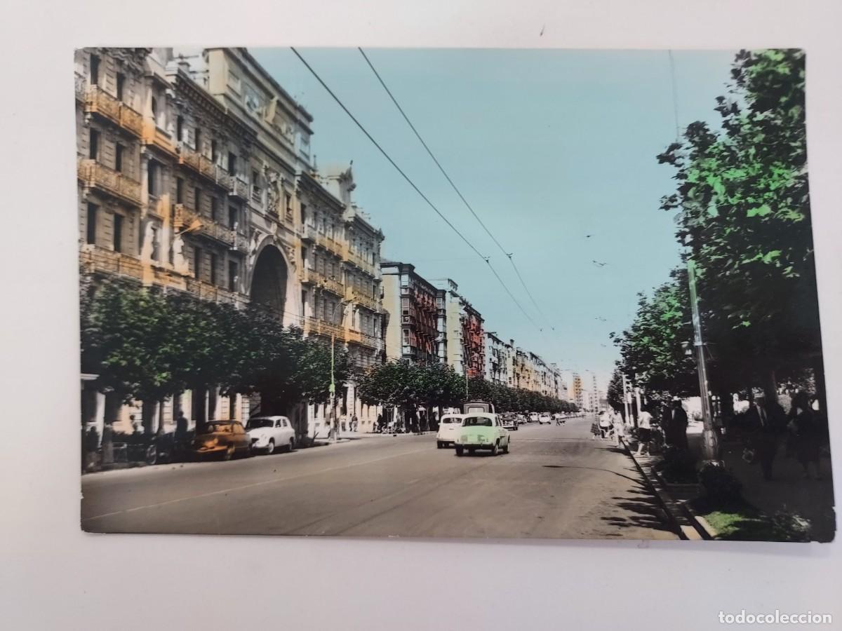 Postales: POSTAL SANTANDER PASEO DE PEREDA Y BANCO DE SANTANDER. ESCRITA EN 1961. COLOREADA. PARIS