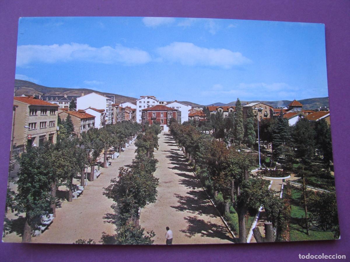 Postales: POSTAL DE REINOSA. PASEO CASIMIRO SAIZ. FOTO A. BUSTAMANTE HURTADO.