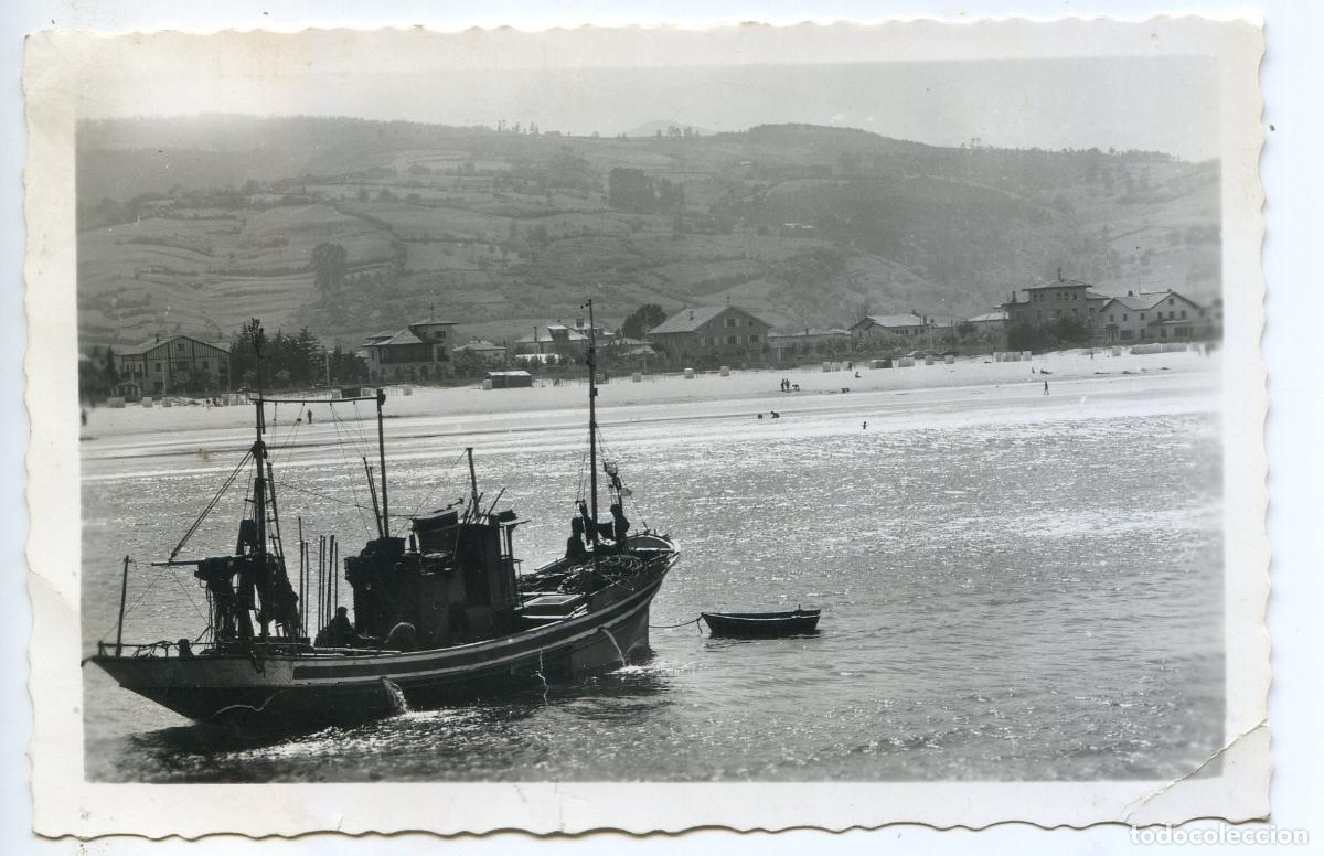 Postales: Laredo. 149. Vista parcial de la playa. Ediciones Arribas. Circulada