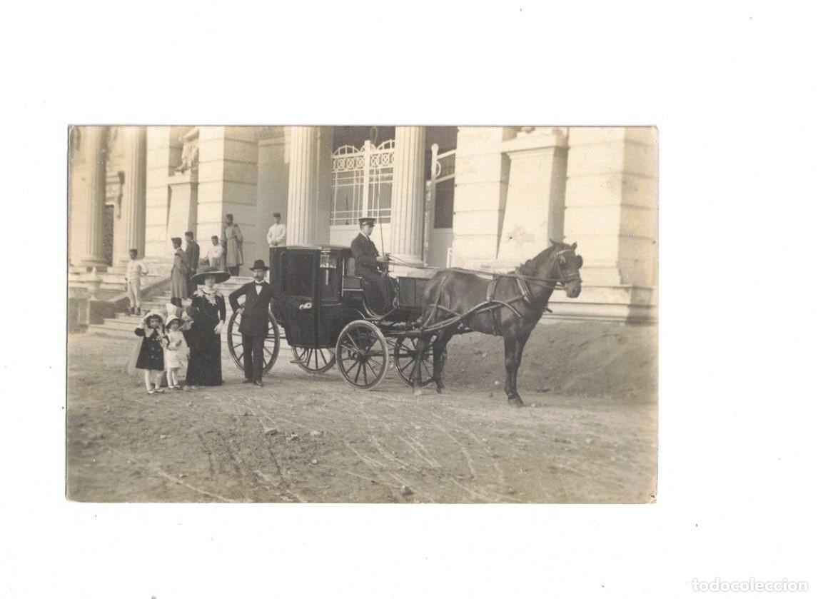 Postales: VALENCIA. FAMILIA EN COCHE DE CABALLO. VER REVERSO