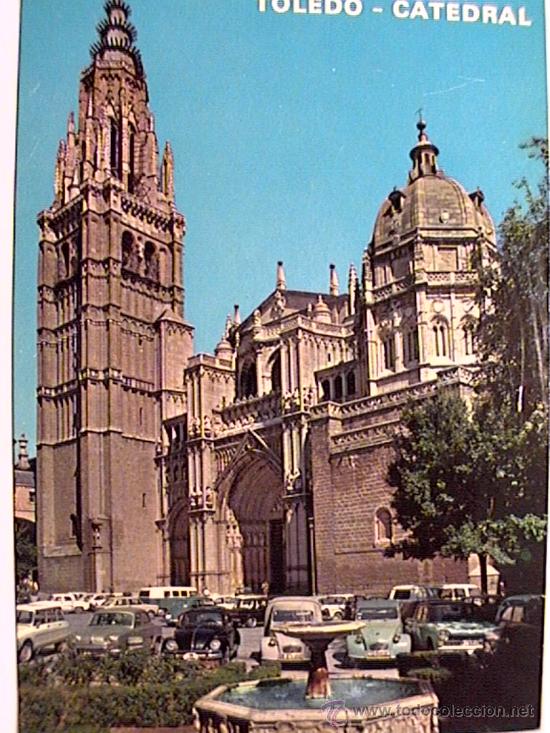 Postkarten: POSTAL LLENA DE COCHES ( 2CV, GORDINI,...) DE TOLEDO DE LOS A&Ntilde;OS 70