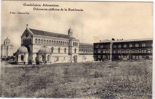 Postais: Guadalajara. Adoratrices. Diferentes edificios de la Residencia. Foto Camarillo. Fototipia Hauser.