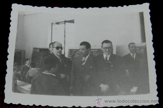 Postcards: ANTIGUA FOTOGRAFIA DE VILLARRUBIA (CIUDAD REAL) EN LA INAUGURACION DE LA NUEVA ESCUELA A&Ntilde;OS 40-50, M