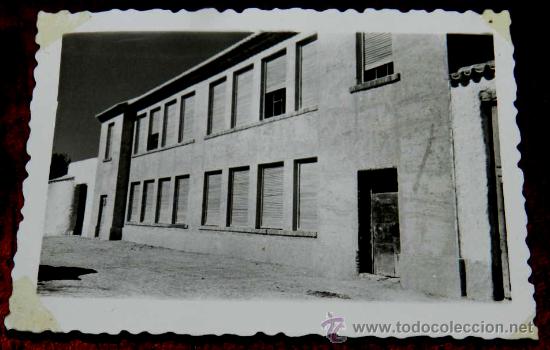 Postkarten: ANTIGUA FOTOGRAFIA DE TORRALBA (CIUDAD REAL) EN LA INAUGURACION DE LA NUEVA ESCUELA A&Ntilde;OS 40-50, MIDE