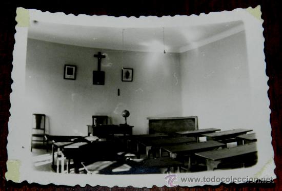 Postcards: ANTIGUA FOTOGRAFIA DE PUEBLA DE DON RODRIGO (CIUDAD REAL) EN LA INAUGURACION DE UINA ESCUELA 40 - 50