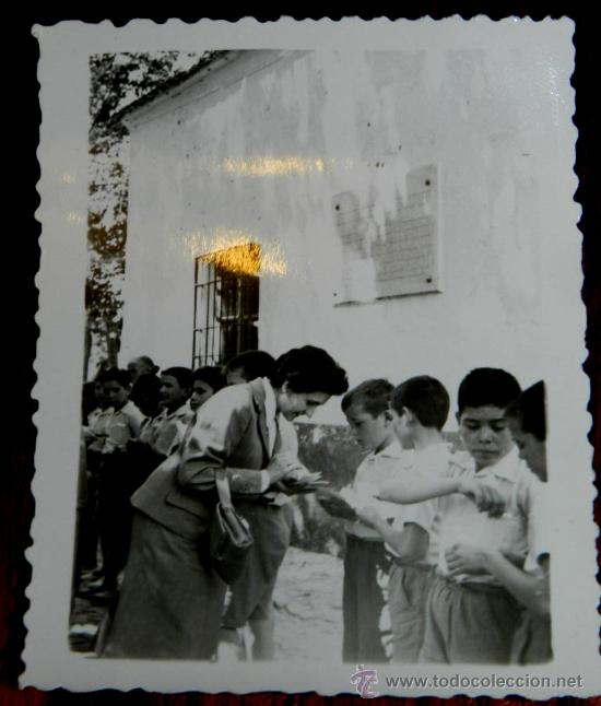 Postcards: ANTIGUA FOTOGRAFIA DE VILLAR DEL POZO (CIUDAD REAL), COLONIA INFANTIL, BALNEARIO, A&Ntilde;OS 50-60, MIDE 8