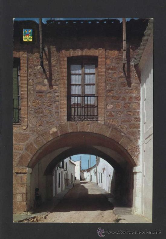Cartes Postales: El Toboso *Calle con Arco* Ed. Fisa n&ordm; 4. Nueva.