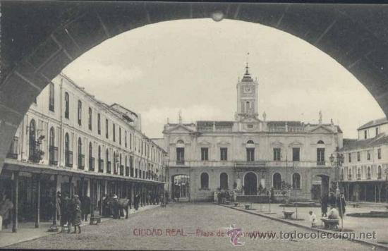 Postales: CIUDAD REAL.- PLAZA DE LA CONSTITUCION - Foto 1