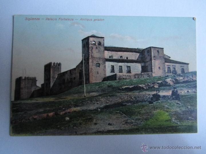 Postales: Postal antigua de Siguenza.Palacio Fortaleza. Antigua Prisi&oacute;n E.Vidal . Sin circular