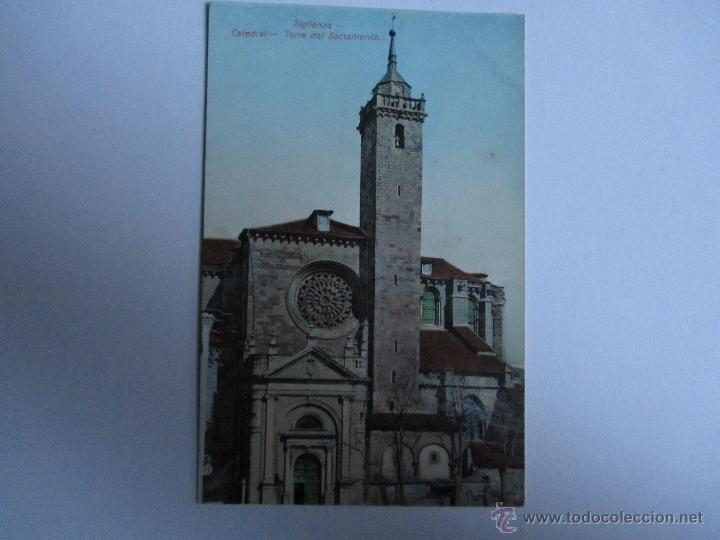 Postkarten: Postal antigua de Siguenza. Catedral. Torre del Sacramento. E.Vidal. Sin circular