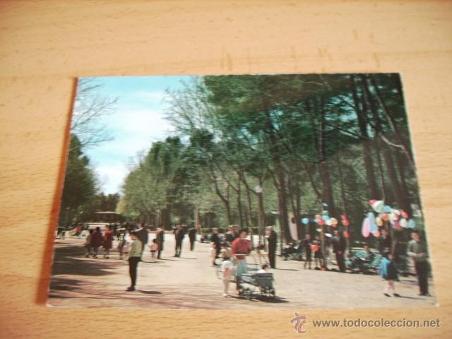 Postales: ALBACETE  --  PARQUE DE LOS MARTIRES  -- - Foto 1