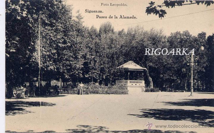 Postales: SIGUENZA (GUADALAJARA).- PASEO DE LA ALAMEDA