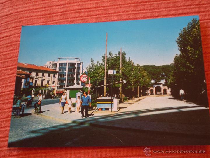 Postcards: ANTIGUA POSTAL ENTRADA AL PASEO DEL PRADO,TALAVERA DE LA REINA.TOLEDO.FITER.1965