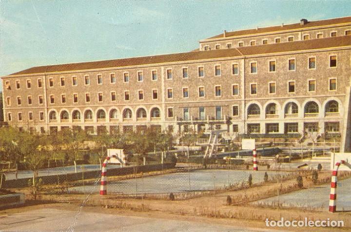 Cartes Postales: TOLEDO.- ACADEMIA DE INFANTER&Iacute;A- CAMPO DE DEPORTES (DETALLE)