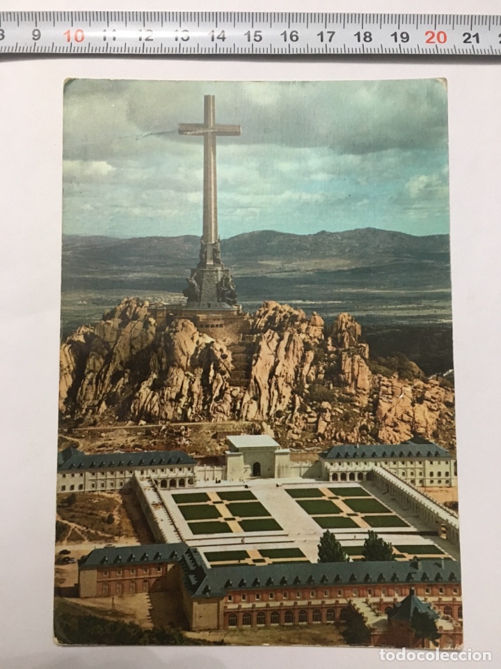 Cartoline: Postal. 17. SANTA CRUZ DEL VALLE DE LOS CA&Iacute;DOS. Vista de la parte posterior. Ed. PATRIM. NAC. H. 19