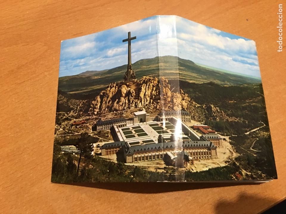 Postales: Libro de 20 mini postales del valle de los ca&iacute;dos - Foto 1