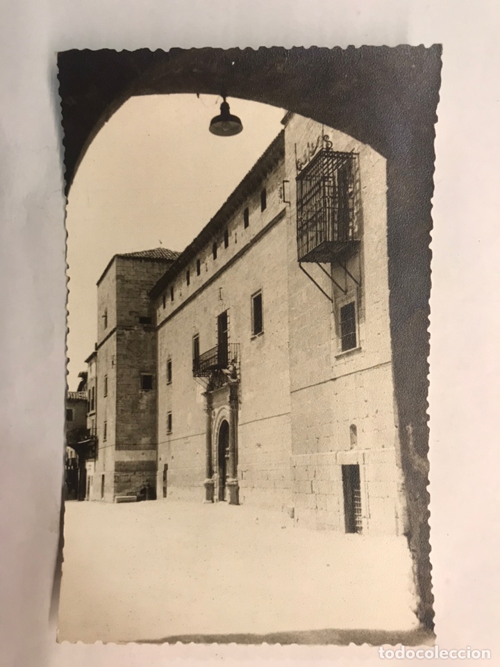 Postcards: PASTRANA (Guadalajara) Postal Fotograf&iacute;ca. Palacio Ducal. SIN IDENTIFICAR EDITOR (a.1961)